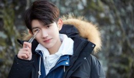 娱乐爆料君李易峰,娱乐爆料君的星光璀璨之路